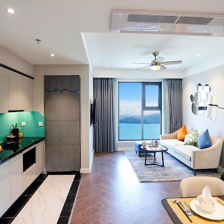 Can Ho Cao Cap Altara Serviced Residences Куи Нхон Екстериор снимка