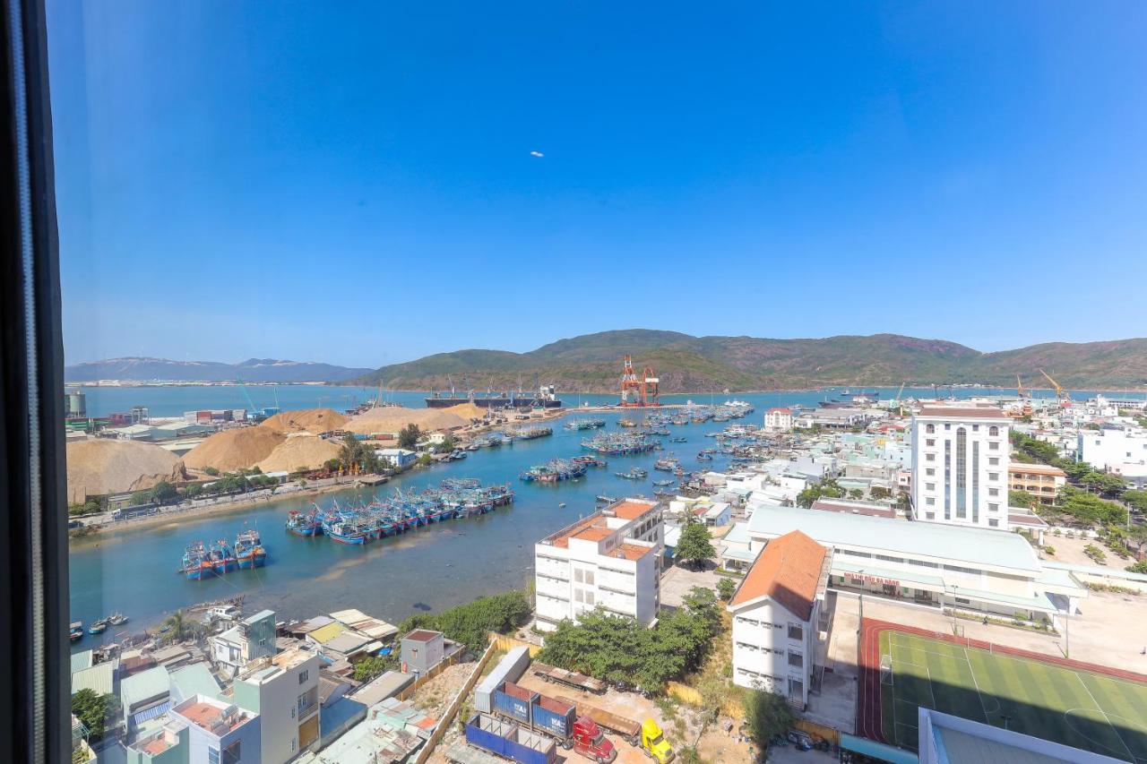 Can Ho Cao Cap Altara Serviced Residences Куи Нхон Екстериор снимка