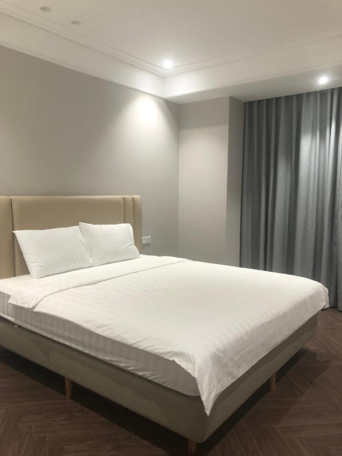 Can Ho Cao Cap Altara Serviced Residences Куи Нхон Екстериор снимка